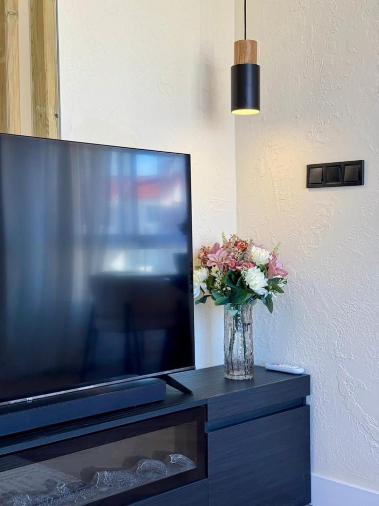 Elegance In The Heart Of Apartament