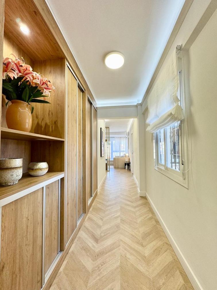 Elegance In The Heart Of Apartament